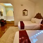 The Emerald Iguana Inn