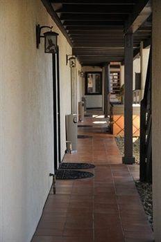 Hummingbird Motel Ojai