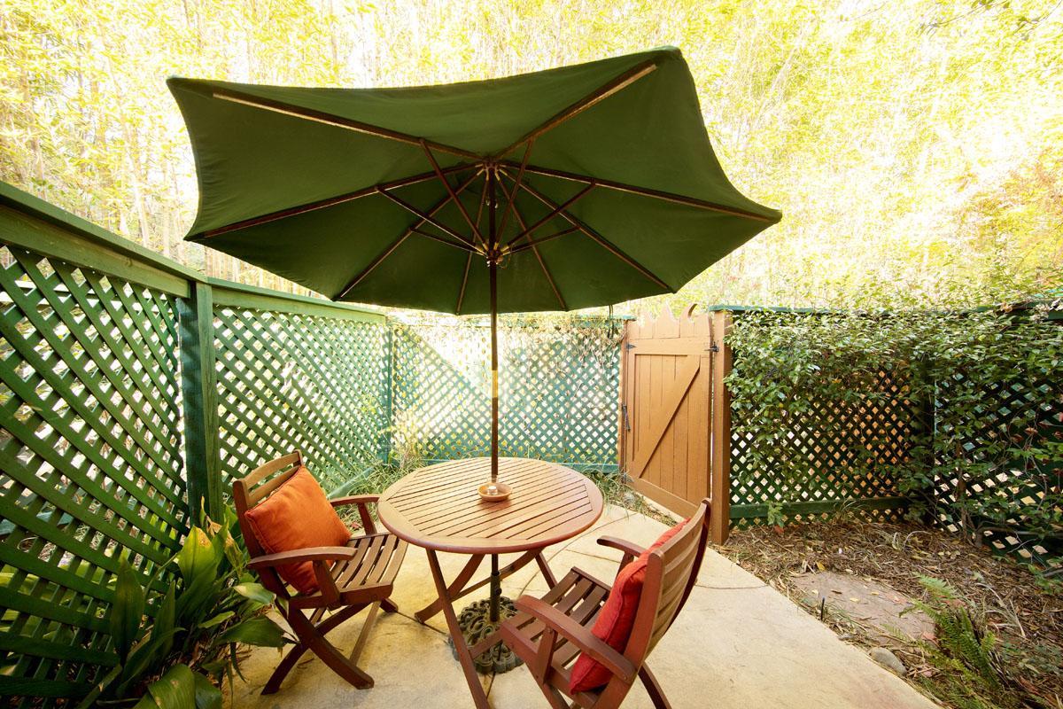The Emerald Iguana Inn Ojai